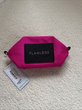 Boulevard Flawless Origami Pouch in Fuchsia with Navy